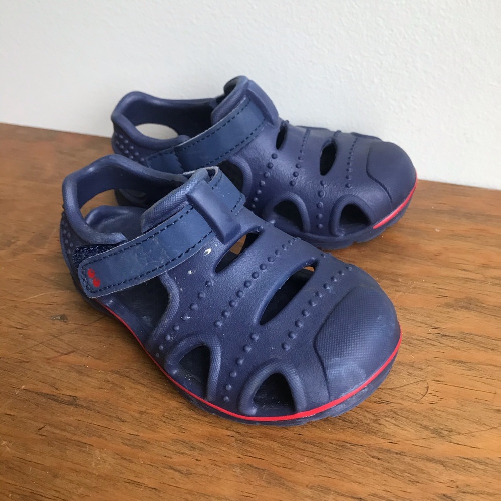Baby waterproof sandals